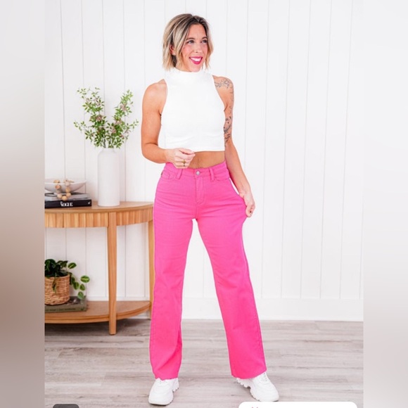 Judy Blue Denim - Judy Blue All the Heart Eyes High Rise Hot Pink 90’s Straight Leg Jeans 5 NWT